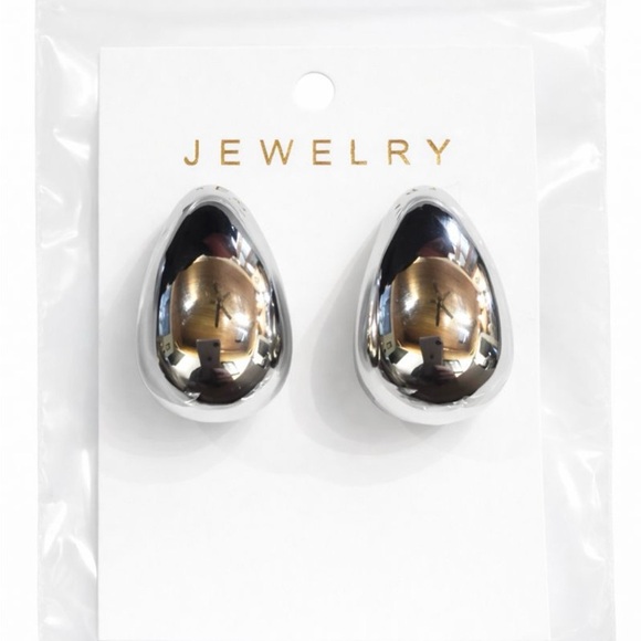 NWT Chunky Silver Tone Drop Earrings High Polish Waterdrop Statement Jewelry - Picture 3 of 5
